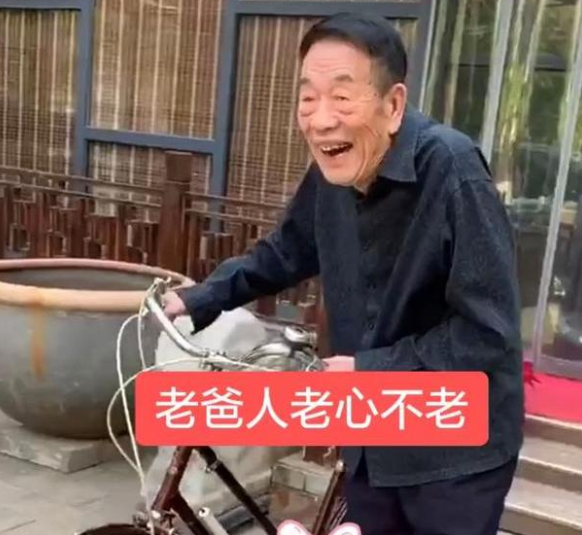 杨议加入德云社？辟谣并非\"挖墙脚\"，是