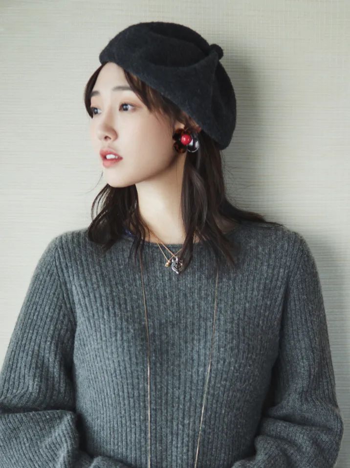 别再“披头散发”了！这4款冬季发型才够美够撩