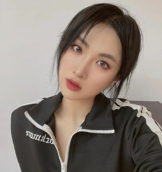 华为二公主姚安娜出道十天，华为注册“姚安娜