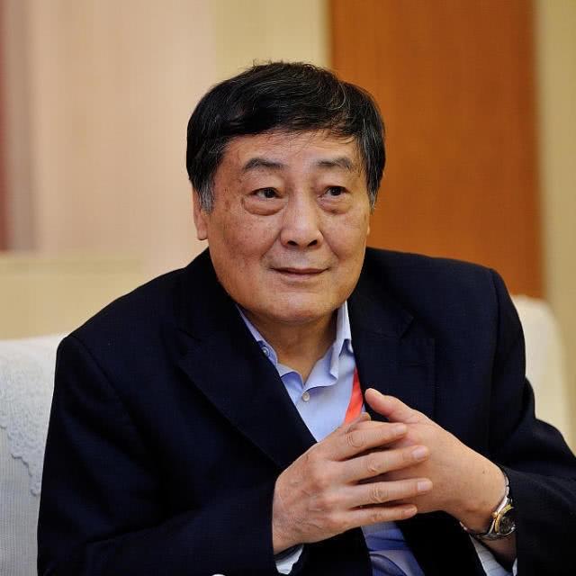 14年上榜福布斯，千亿级继承人，父亲是娃哈哈董