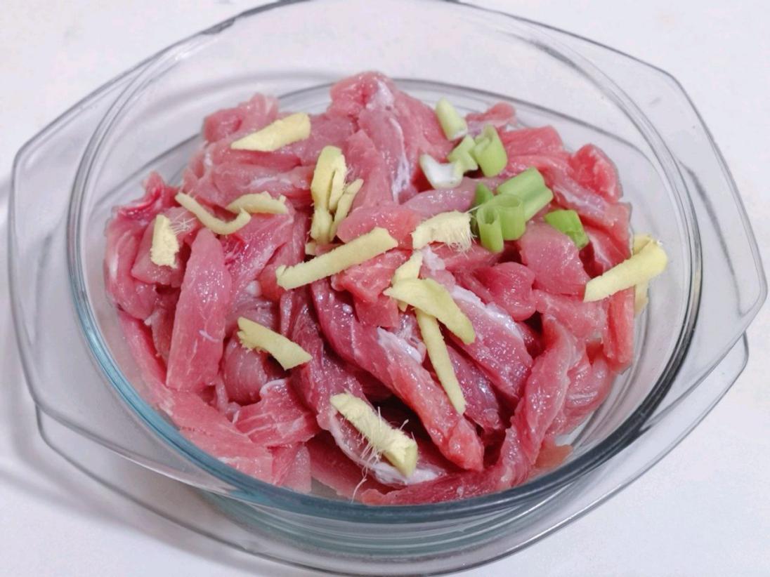 酸酸甜甜的口感再配上一碗米饭，孩子天天吵着要吃，下饭必备