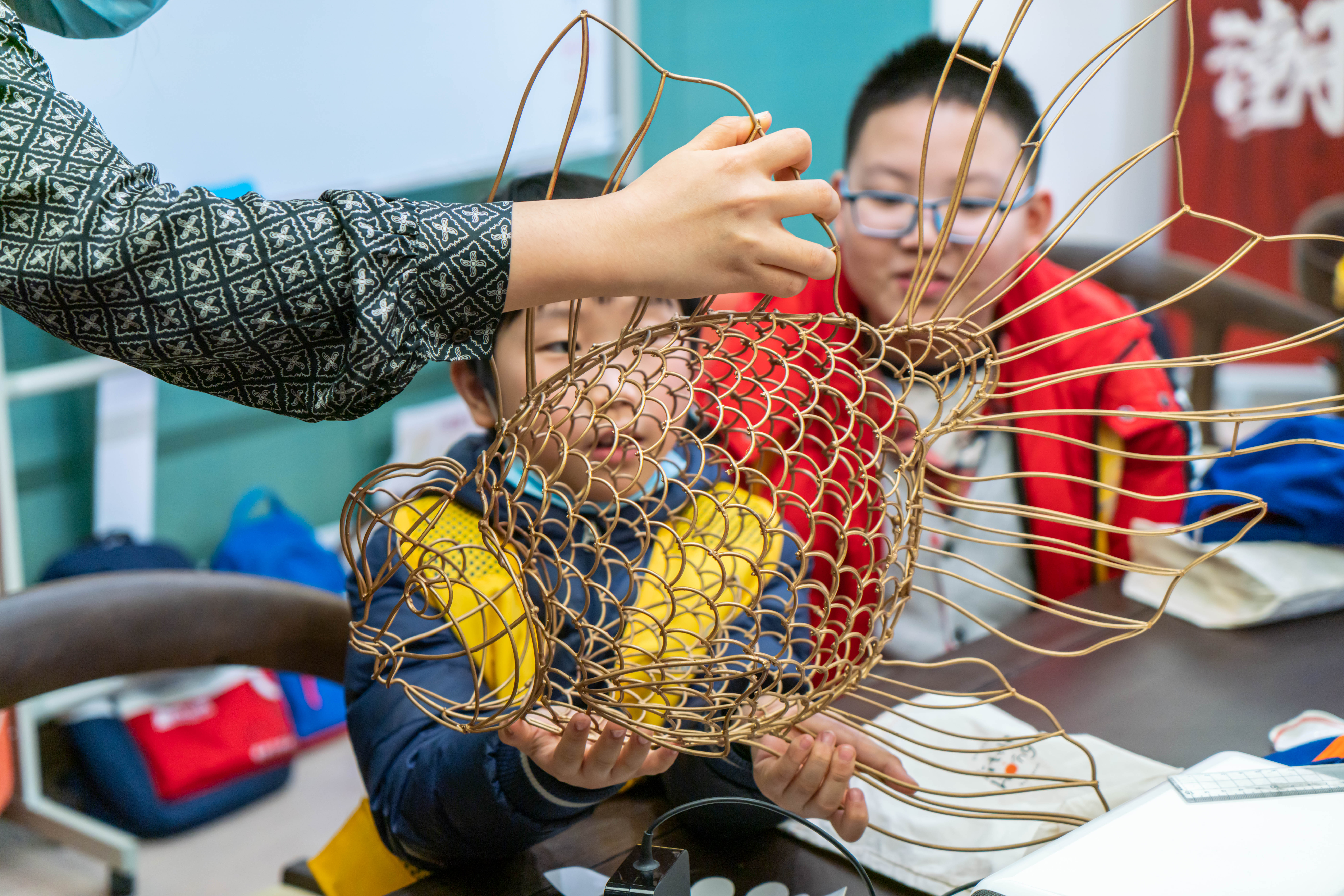 LITTLE HONG童装邀你共赴豫园灯会，点亮璀璨中国年