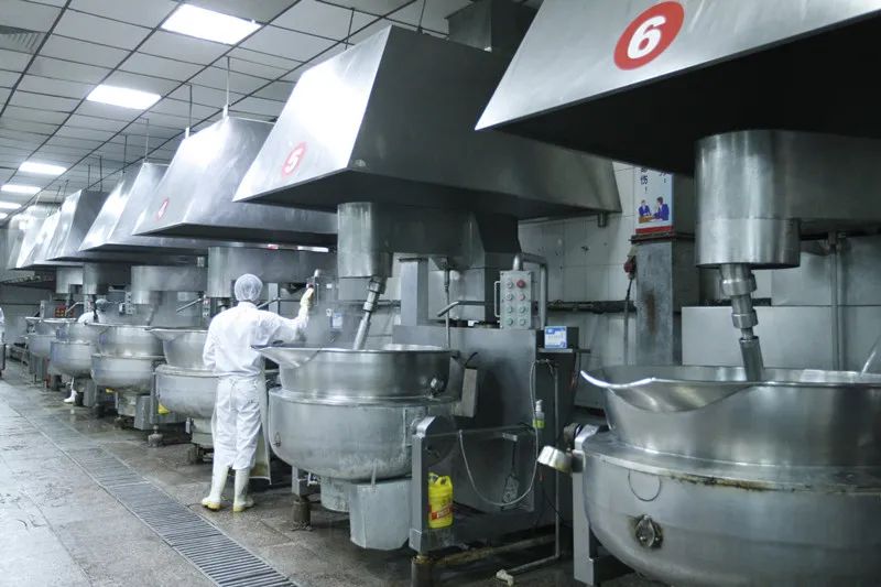 外卖暴利揭秘：七成来自料理包，美团饿了么都有