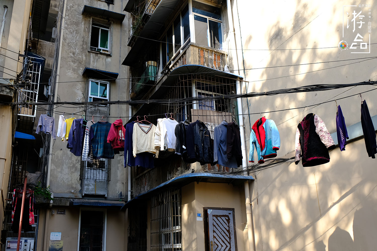 3种重庆民居建筑，不同阶层之间差异明显，但吊脚楼却贯穿始终