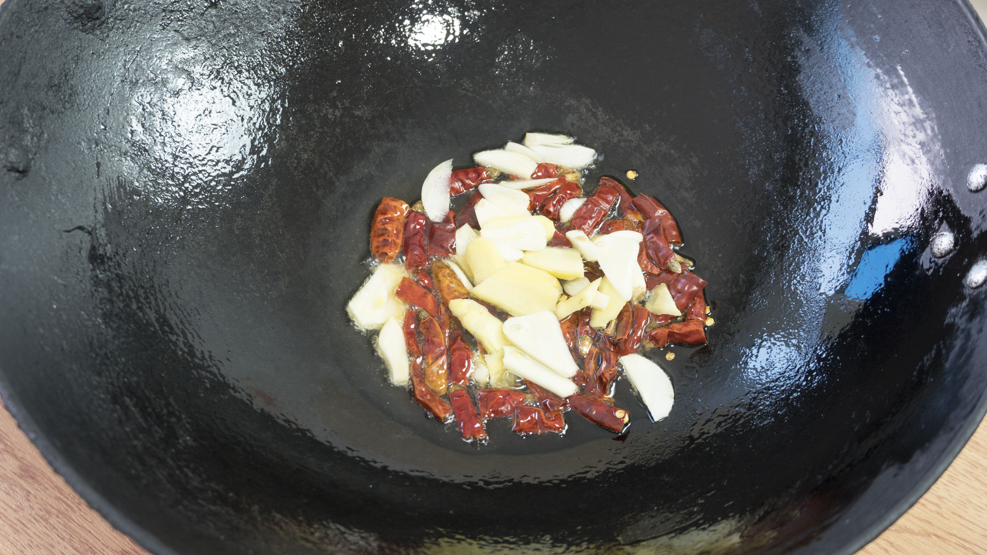 分享8道适合秋天吃的菜，顺应时节贴秋膘，营养又美味，平安入秋