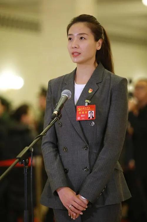 魏秋月的故事：亚洲最美二传，与老公15岁就相识，曾被郎平催婚