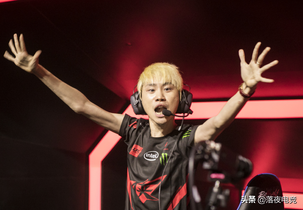 LPL百大经典战役：OMG战队50血翻盘，RW扮演救世主