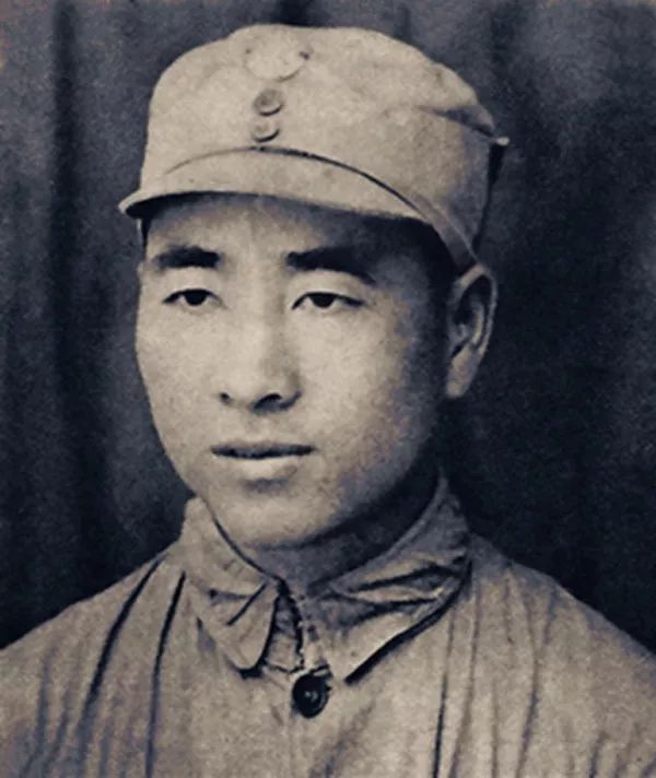 尽管林彪叛逃折戟荒漠，毛主席还作诗悼念他，爱才惜才催人泪下！