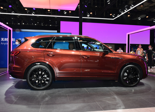 大众中大型SUV，全新2021款途锐，V6引擎5.9秒破百