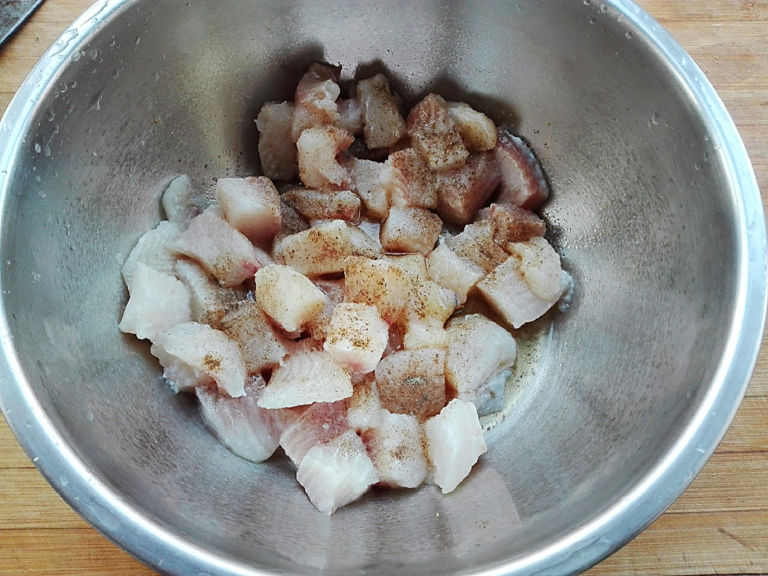天熱，這魚碰到別錯過，肉多無刺，高蛋白低脂肪，孩子常吃頭腦好
