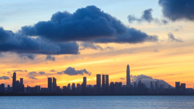 In Shenzhen this place looks sunrise, the United States must resemble a picture