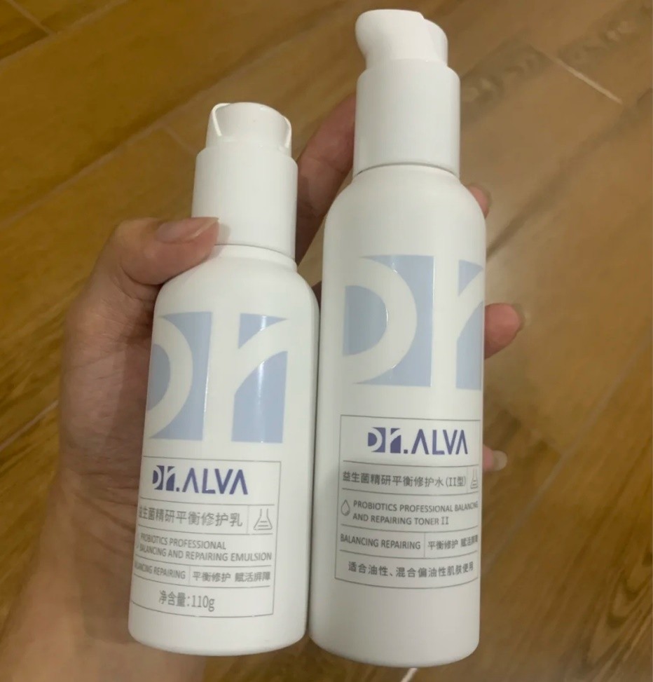 适合大油皮的4款水乳推荐：澳尔滨上脸秒吸收，黛珂是最强CP