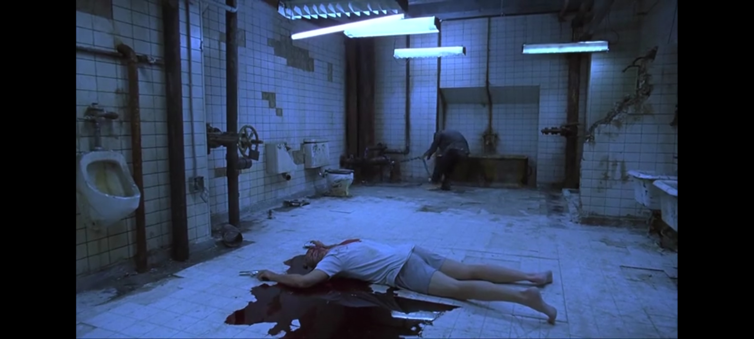 《电锯惊魂》：简单的背景，不简单的影片，惊