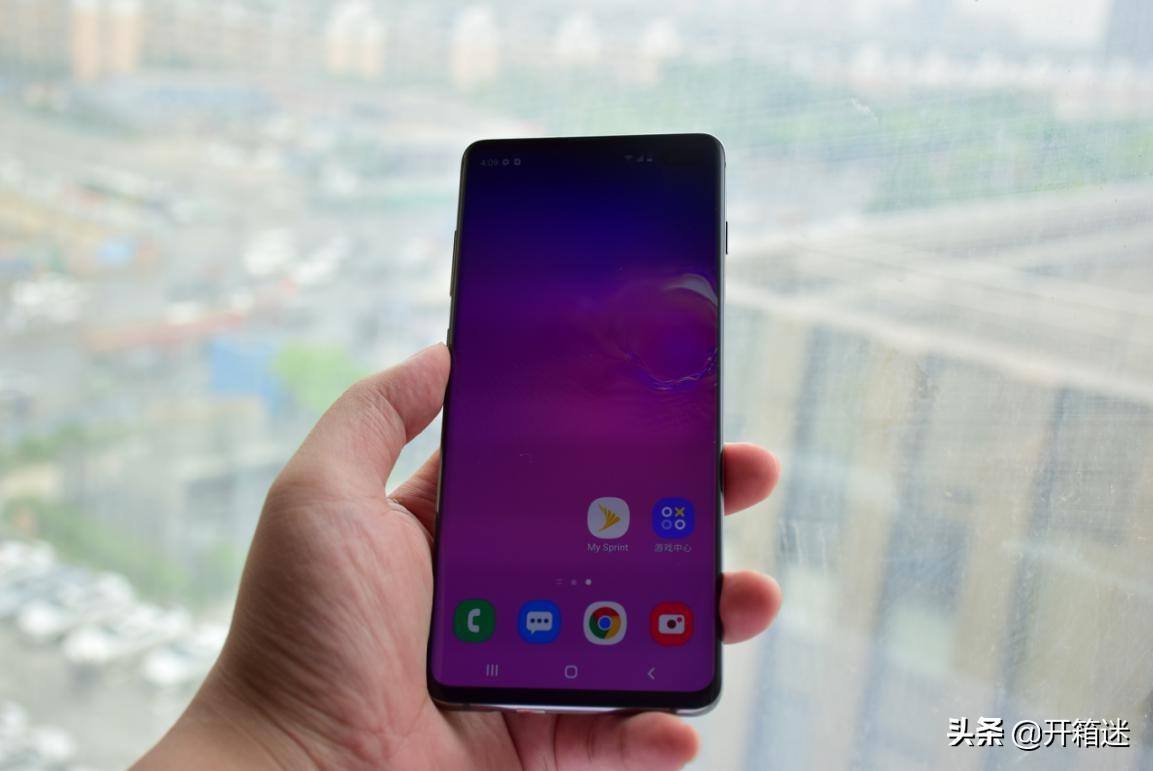 手機(jī)圈的黑馬誕生，三星Galaxy S10+深度評(píng)測(cè)