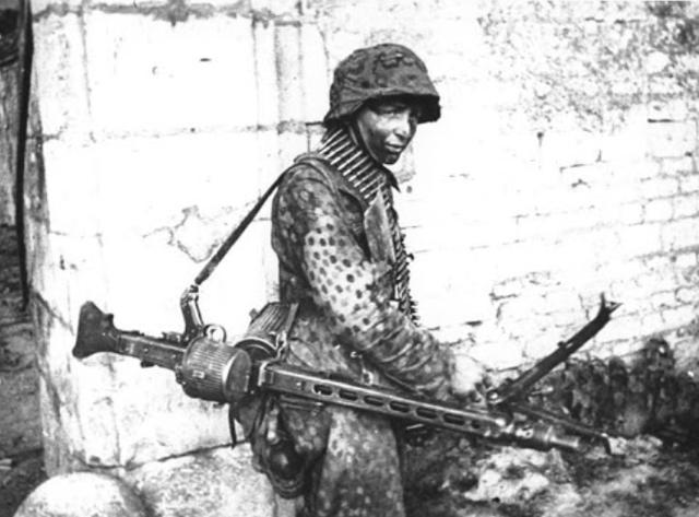 一切为了机枪，二战德军单兵以及步兵班携弹量
