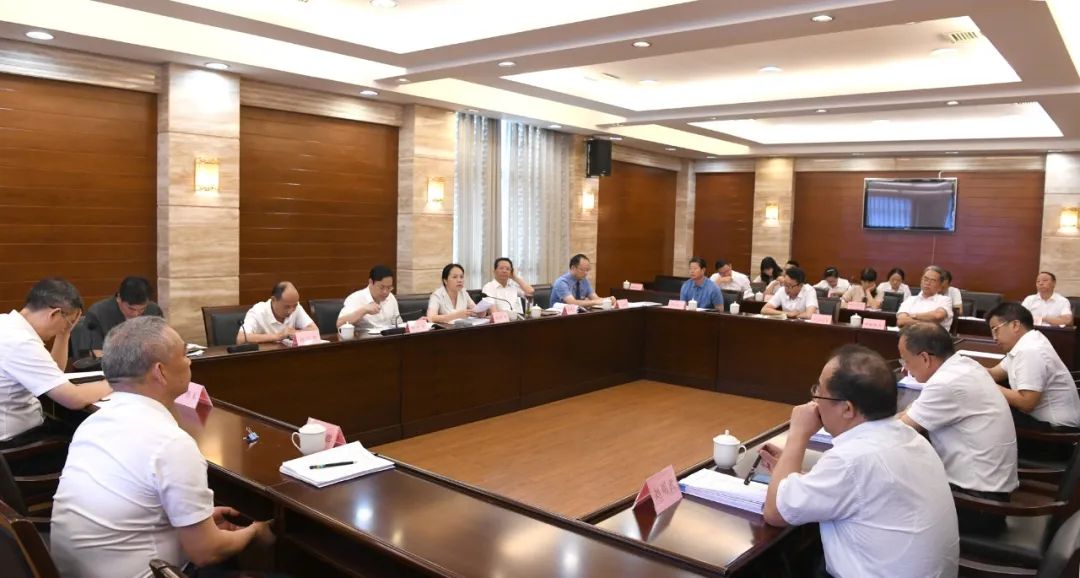 市五届人大常委会举行第四十六次会议