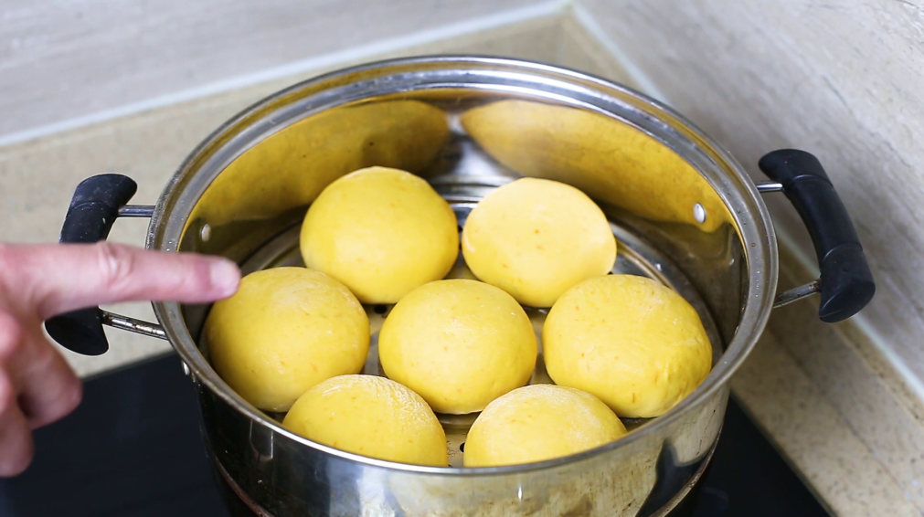 图片[7]-南瓜馒头超好吃的做法 个个松软香甜-起舞食谱网