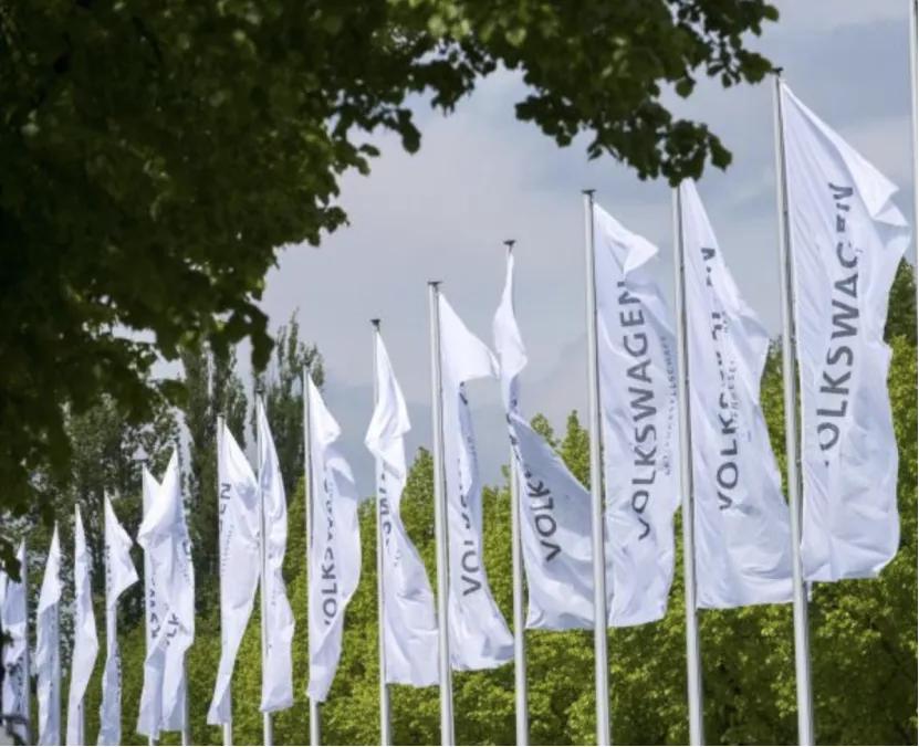 丰田全新陆巡白车身谍照曝光；油价或将迎来2021年第4涨