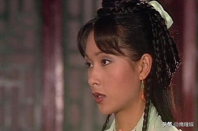 以前的古裝美人，用繩子當(dāng)項(xiàng)鏈都很美，現(xiàn)在的金項(xiàng)鏈飾卻俗到辣眼