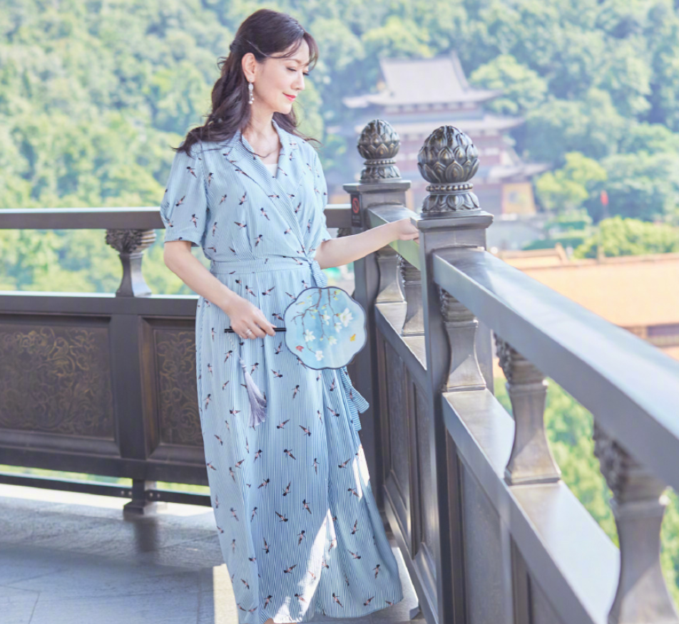 赵雅芝重游雷峰塔，“白娘子”这个角色跟了一辈子