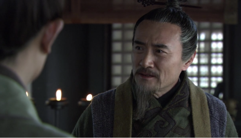 刘备临终之前，为何将兵权交给李严，而不交给诸葛亮？