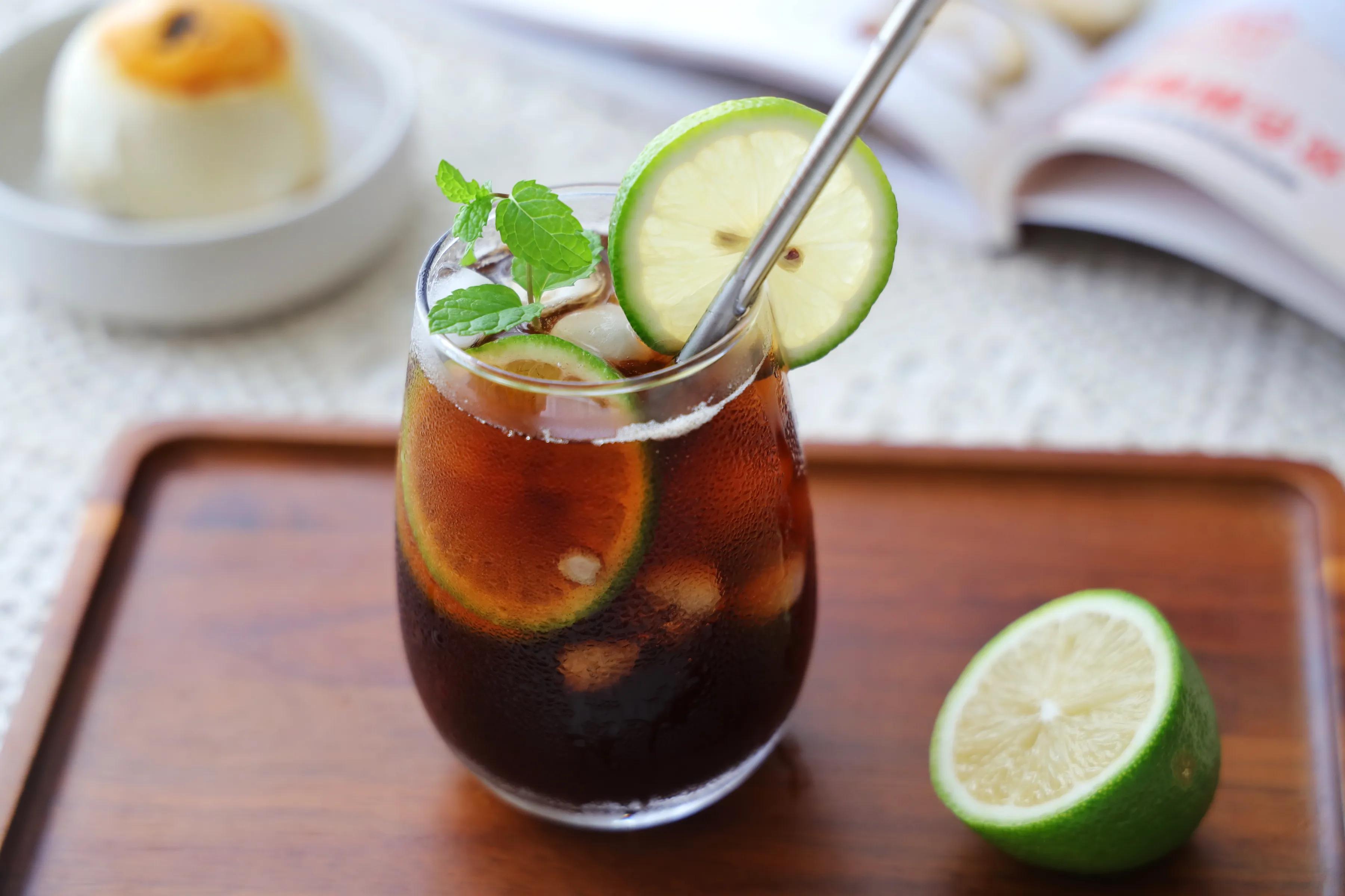 在家自制一杯冰美式有多简单？学会再也不用去咖啡馆了，无敌简单