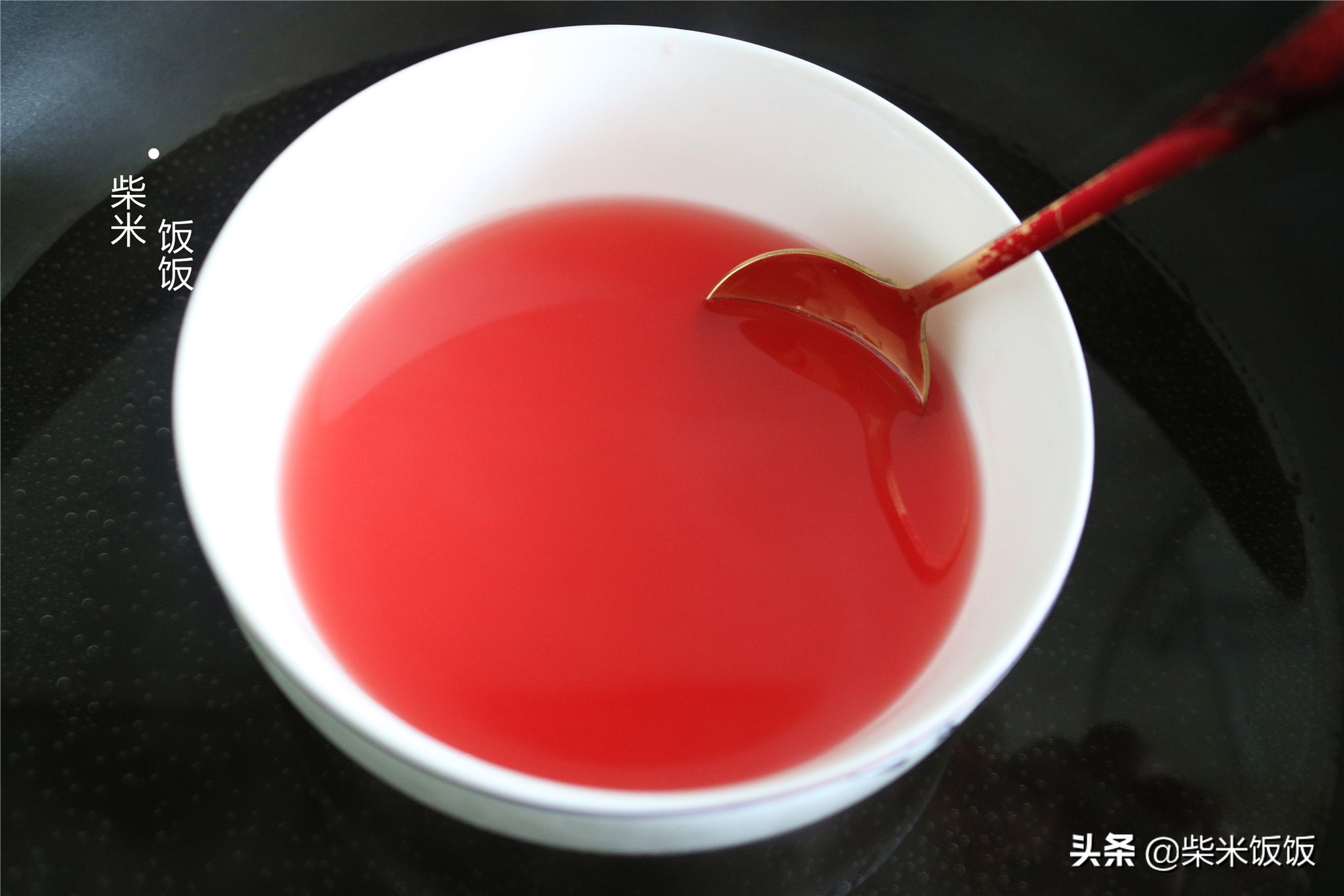 蛋糕这样做，入口即化，清凉解暑，夏天吃它，比吃雪糕还过瘾