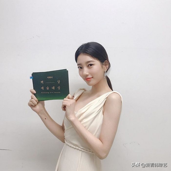 女神们聚在一起增进友谊，“百想”孔晓振全度妍郑有美秀智认证照