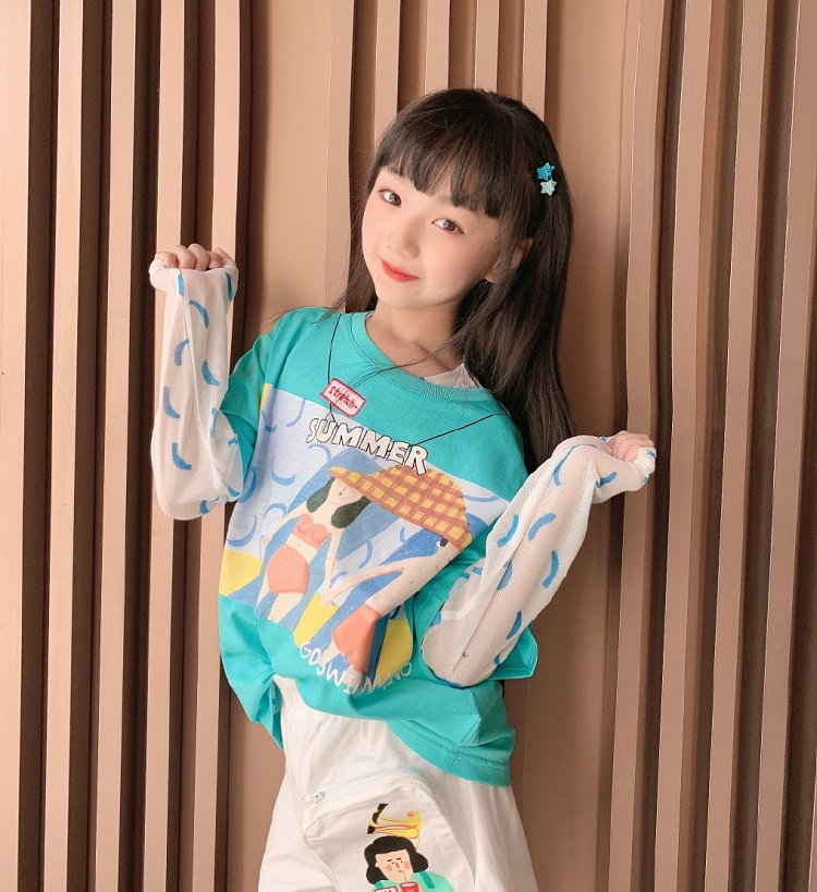 女大十八变！9岁的小山竹美得让人认不出，面对镜头表现力十足