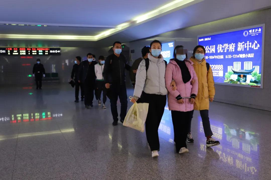 奔赴16省市 抓获86人天水甘谷&ldquo;8&middot;21&rdquo;电诈案专案组凯旋