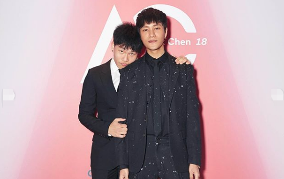 Chen Kun's son is basked in close according to celebrate for its unripe, father and son is like with casing with age person, 2 people already had nearly 1 year to did not see