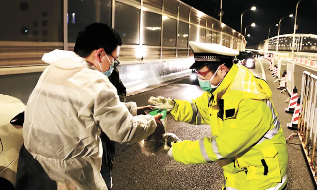 有一种安全感|有一种安全感，叫“别怕，警察在！”