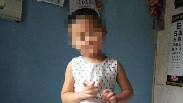 警方通报5岁女童被邻居带走一夜遭猥亵 哈尔滨5岁女童仍未脱离危险最新消息！涉嫌强奸女童嫌犯养母发声