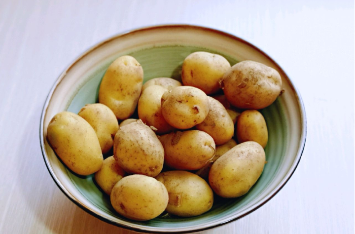 土豆最上癮的吃法，簡單易學，比肉還要香，上桌遭瘋搶