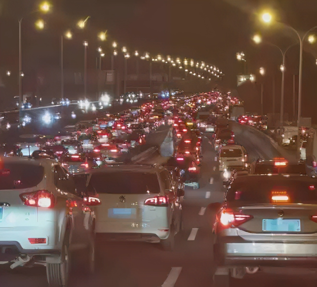 这个“十一”长假，昆明某售楼部居然成了热门景点？