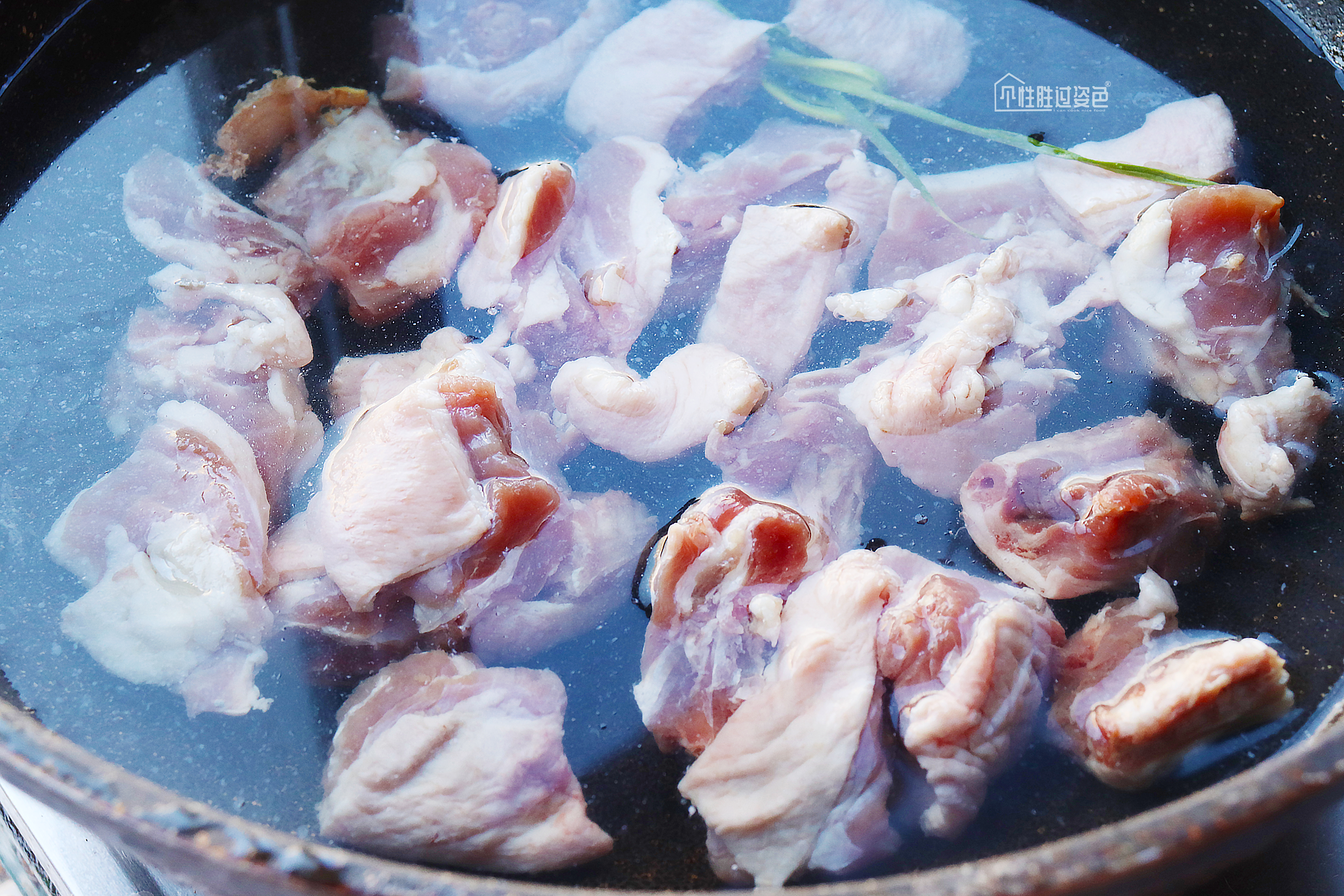 鸭腿最经典的家常做法，没有一点腥味，咸香好吃又下饭