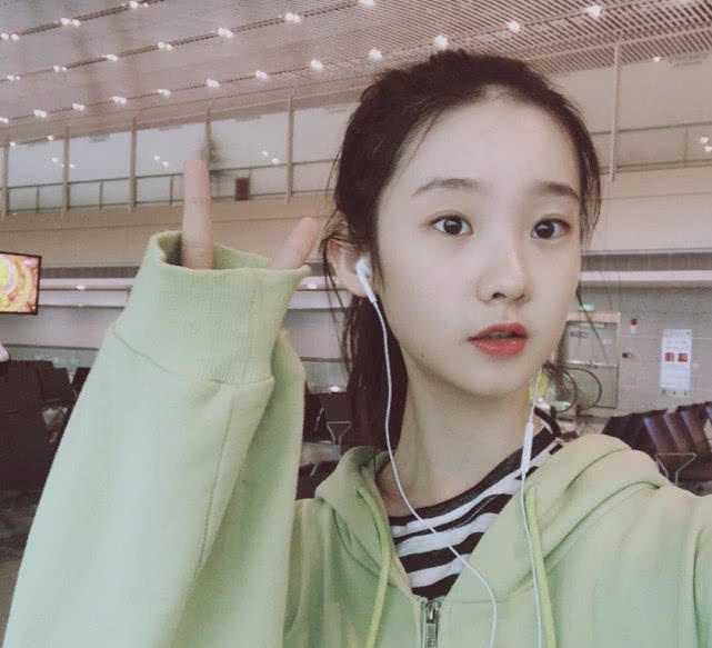 《创造营》和《青春有你》于周六同步播出，创