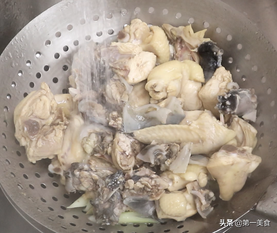 Hard dish bawang chicken