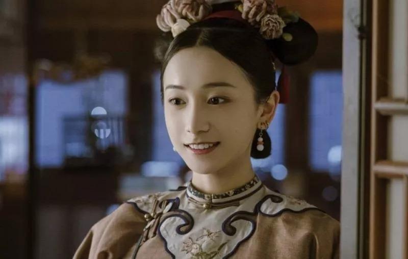 明玉明明想嫁给海兰察，为何出嫁前选择自尽呢