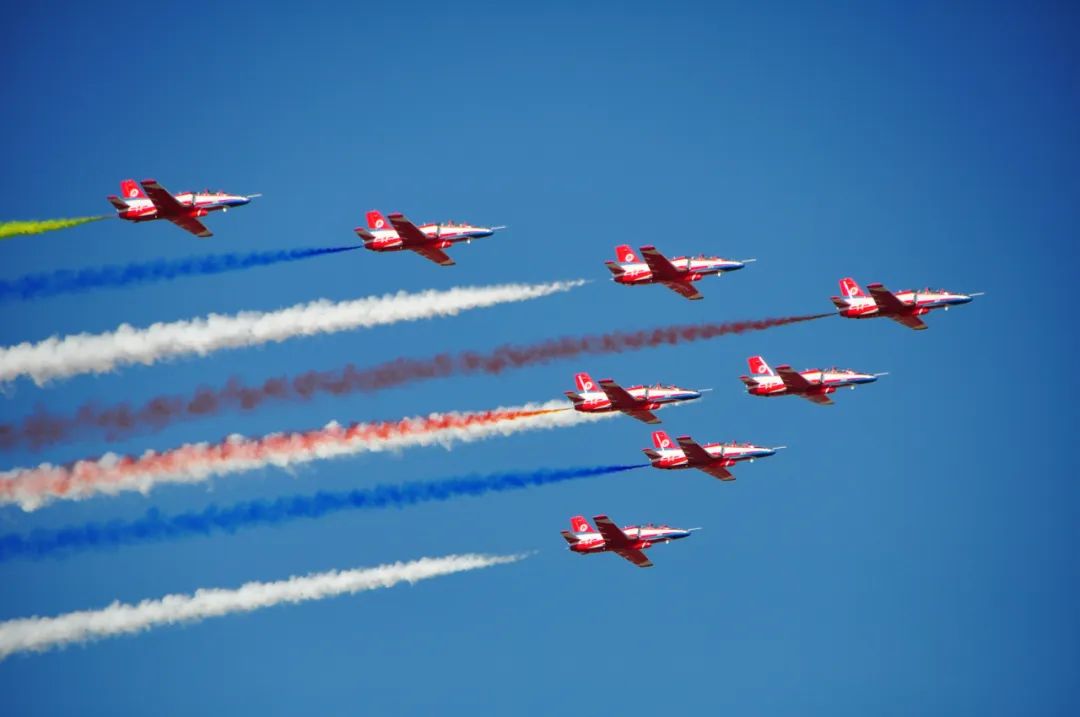 我国最成功的出口机型之一｜外贸版基教机K-8