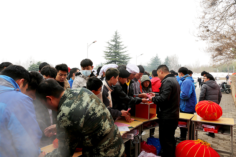 喜迎元宵，郑州北方学校师生欢聚一堂共度佳节