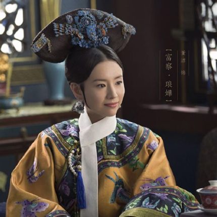 董洁官宣参加选秀惹争议，李小璐为此机会陪酒遭拒？境况大不同