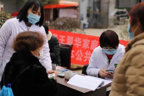 “在社区·爱成都·过大年”系列活动在洛带镇开启