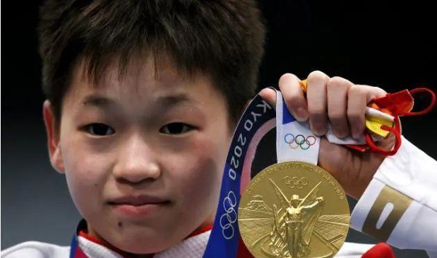 气愤！方舟子恶意攻击全红婵：她是跳水机器，话都听不懂，是童工