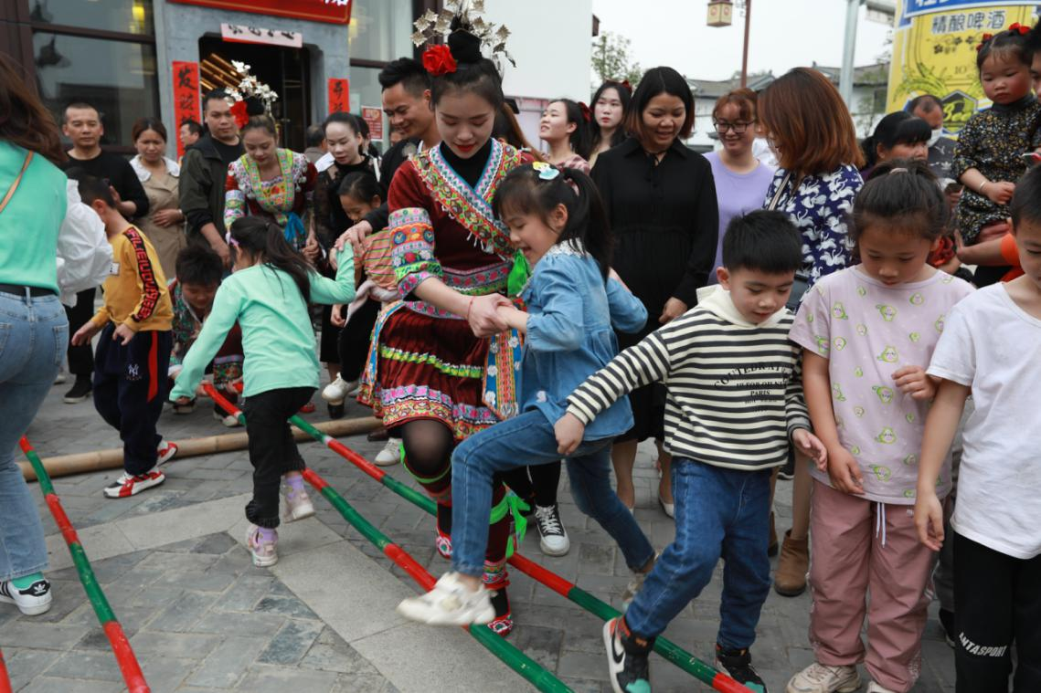 游太平古城，品浓浓年味
