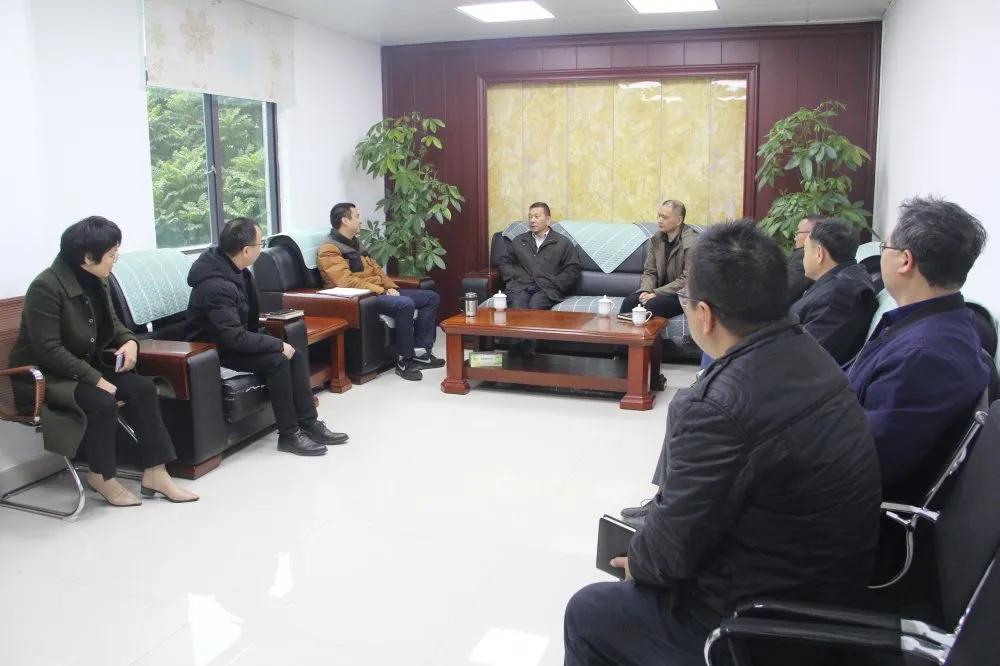 县人大常委会江大凡主任一行视察检察工作
