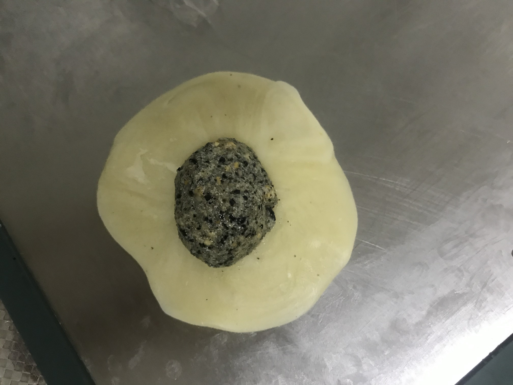 椒盐饼做法小技巧，学会可开店，香酥掉渣层次多，好吃不腻别错过