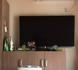 搞笑gif神评：一个人无聊起来什么都做得出来