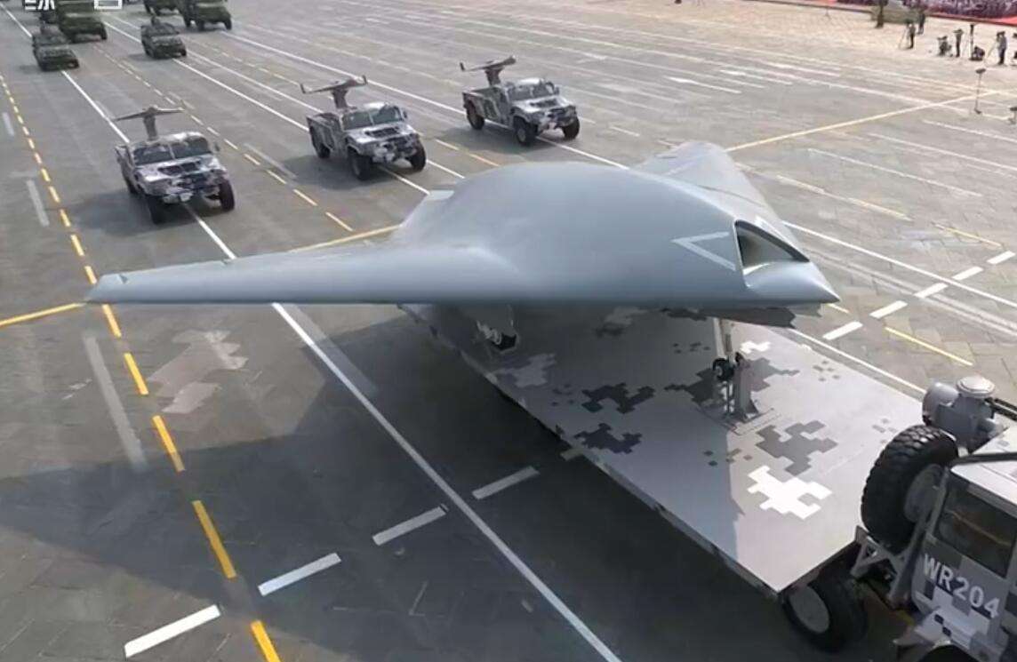 塞个"电线杆"，专打敌人后方预警机，攻击11作用远超歼20