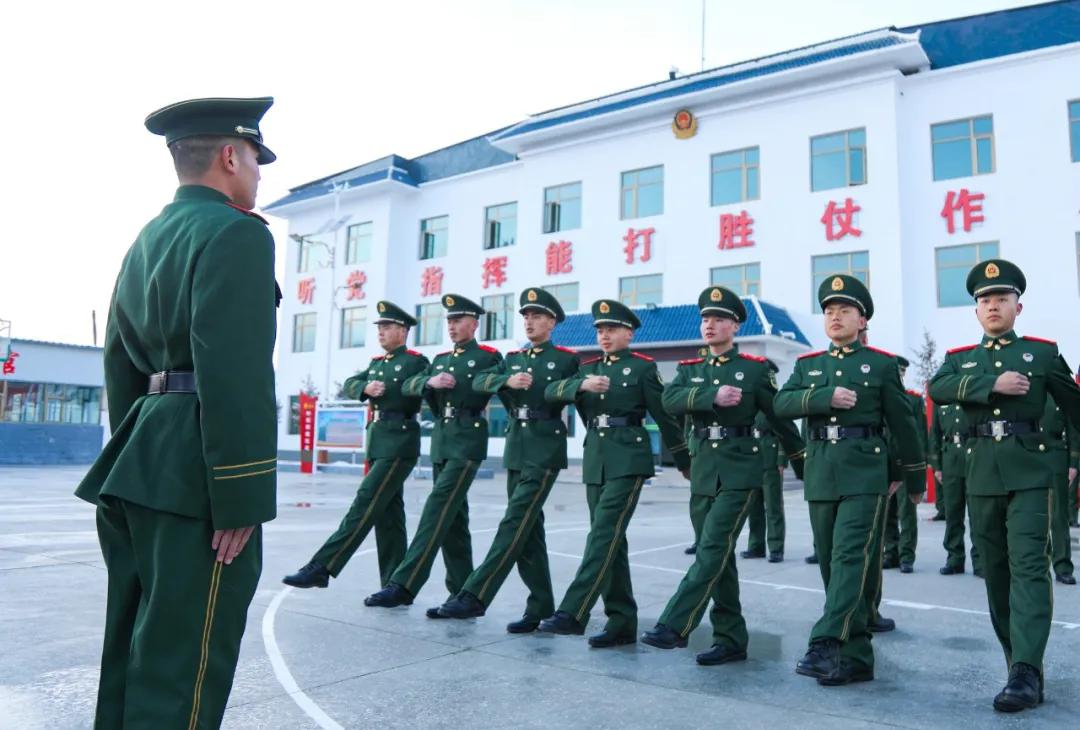 侯<a href=http://www.cngansu.cn/news/ target=_blank class=infotextkey></a>ܶӸ֧ӣռġȭս